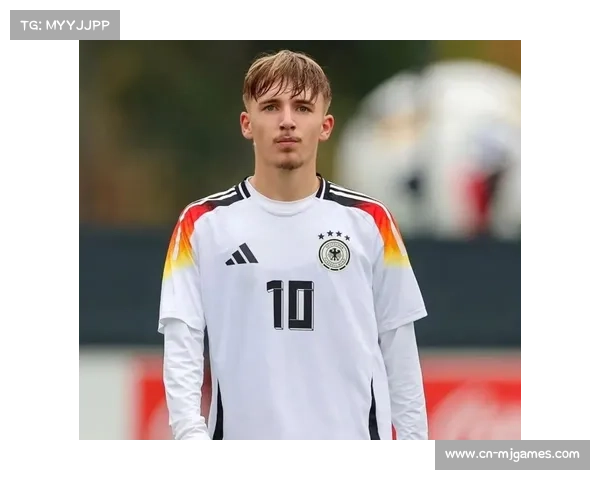 拜仁计划为新星卡尔加薪至800万欧，续约谈判即将启动